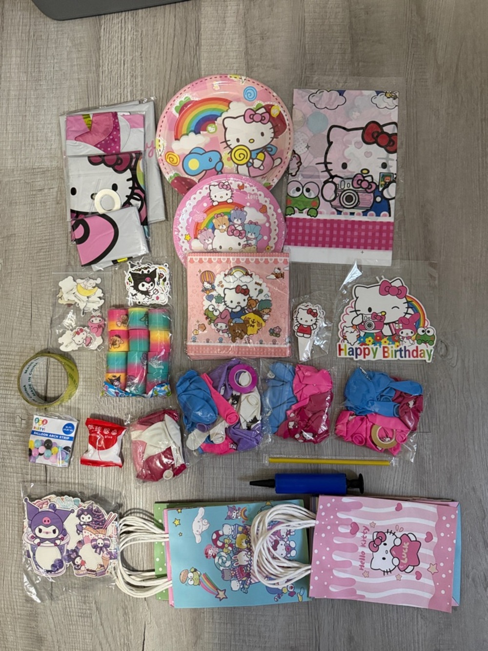 Hello Kitty Rainbow Pink Party Supplies Pack